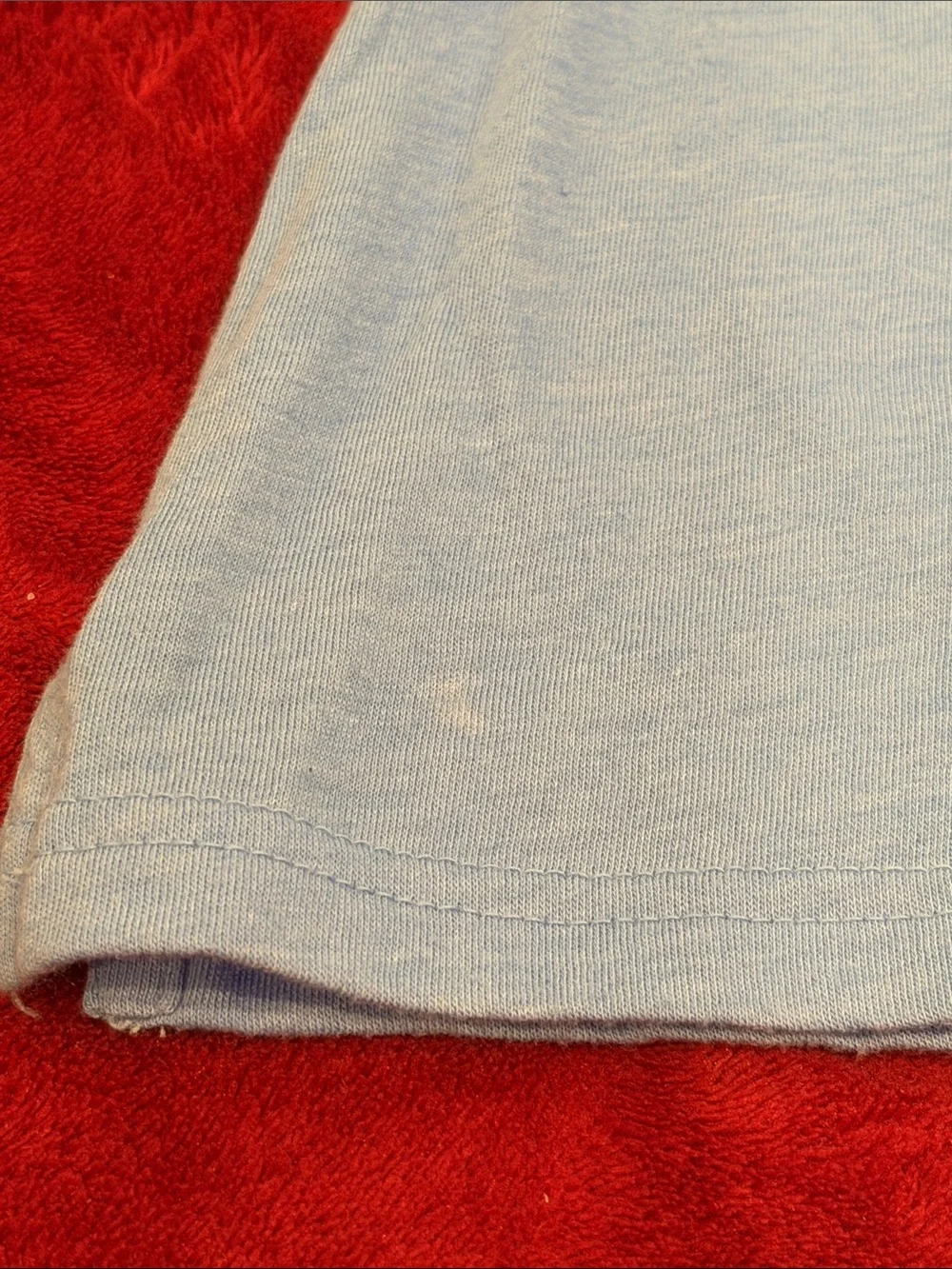 Nike Medium Sport UNC at Chapel Hill College Apparel Tee Tar Heels V‑Neck Womens
